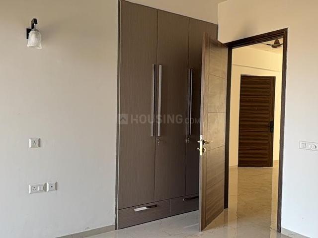 3 BHK Apartment in Sector 61 for rent Gurgaon. The reference number is 19559831