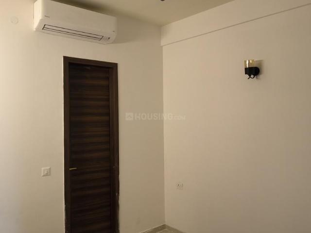3 BHK Apartment in Sector 61 for rent Gurgaon. The reference number is 19807682