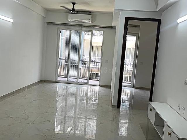 3 BHK Apartment in Sector 61 for rent Gurgaon. The reference number is 20052216