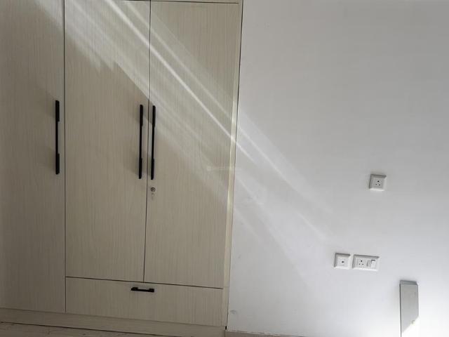 3 BHK Apartment in Sector 61 for rent Gurgaon. The reference number is 20307974