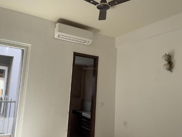 3 BHK Apartment in Sector 61 for rent Gurgaon. The reference number is 20307992