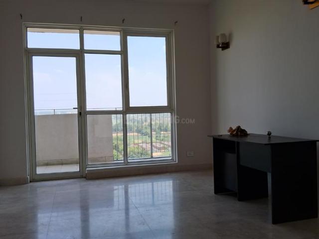 3 BHK Apartment in Sector 61 for resale Gurgaon. The reference number is 19908758