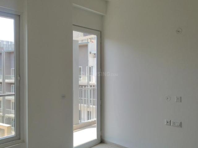 3 BHK Apartment in Sector 61 for resale Gurgaon. The reference number is 20002945