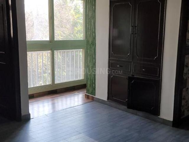 3 BHK Apartment in Sector 62 for rent Noida. The reference number is 19699092
