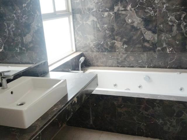 3 BHK Apartment in Sector 62 for rent Gurgaon. The reference number is 17898300