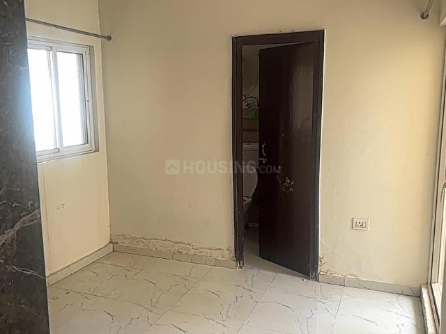 3 BHK Apartment in Sector 62 for resale Gurgaon. The reference number is 19888409