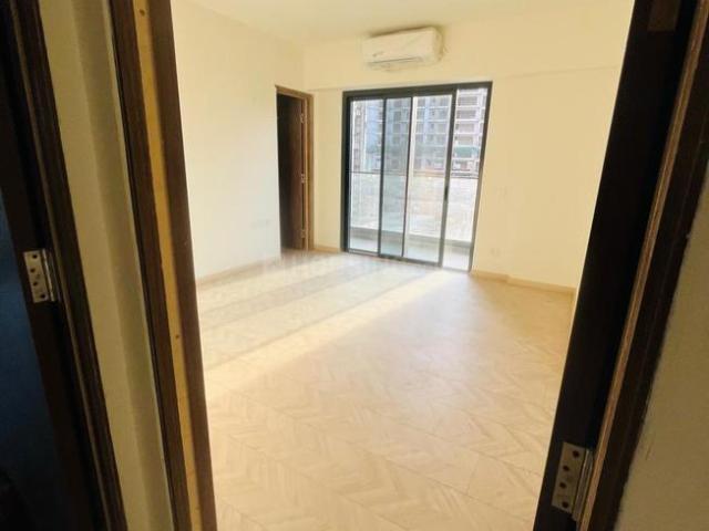 3 BHK Apartment in Sector 62 for resale Gurgaon. The reference number is 20295195