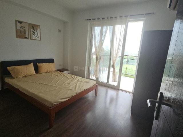 3 BHK Apartment in Sector 62 for resale Gurgaon. The reference number is 20878627
