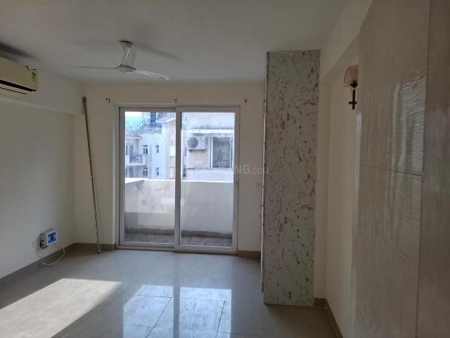 3 BHK Apartment in Sector 63 for rent Gurgaon. The reference number is 20354408