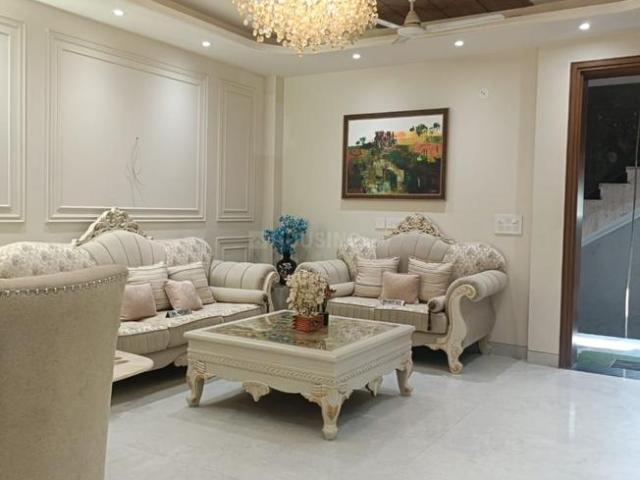 3 BHK Apartment in Sector 63 for resale Gurgaon. The reference number is 20407804