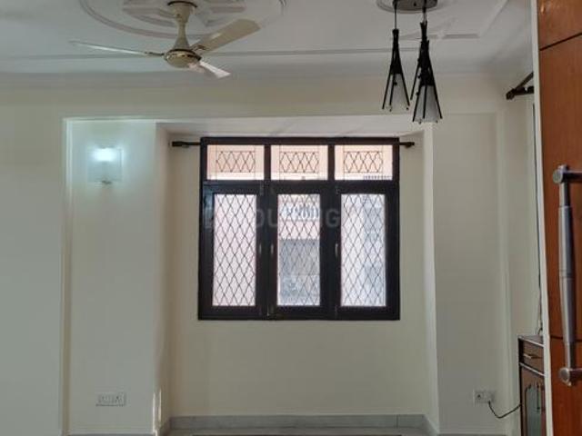 3 BHK Apartment in Sector 6 Dwarka for rent New Delhi. The reference number is 19691157