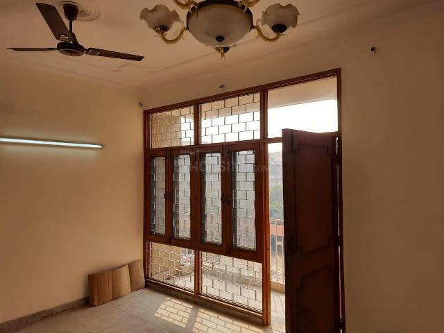 3 BHK Apartment in Sector 6 Dwarka for rent New Delhi. The reference number is 19691241