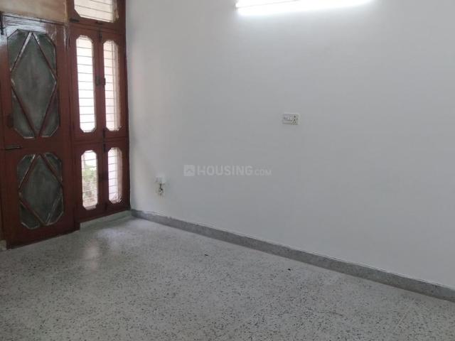 3 BHK Apartment in Sector 6 Dwarka for rent New Delhi. The reference number is 20475118