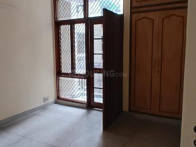 3 BHK Apartment in Sector 6 Dwarka for rent New Delhi. The reference number is 20668911