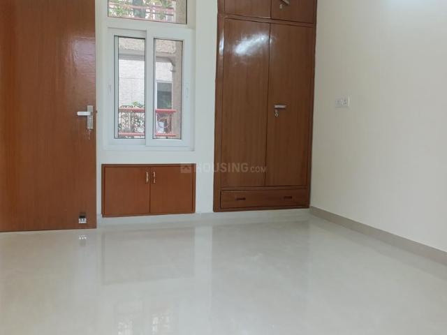 3 BHK Apartment in Sector 6 Dwarka for rent New Delhi. The reference number is 20621708