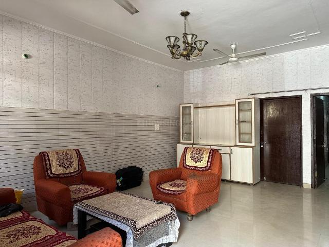 3 BHK Apartment in Sector 6 Dwarka for rent New Delhi. The reference number is 20988502
