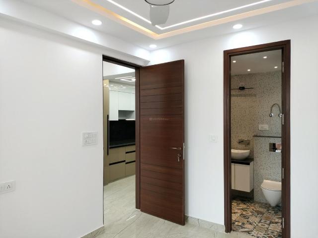 3 BHK Apartment in Sector 6 Dwarka for resale New Delhi. The reference number is 14866958