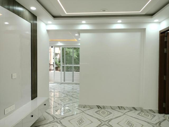 3 BHK Apartment in Sector 6 Dwarka for resale New Delhi. The reference number is 19898518