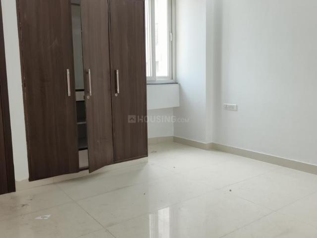 3 BHK Apartment in Sector 6 Dwarka for resale New Delhi. The reference number is 20405501