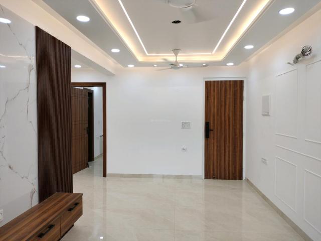 3 BHK Apartment in Sector 6 Dwarka for resale New Delhi. The reference number is 20615299