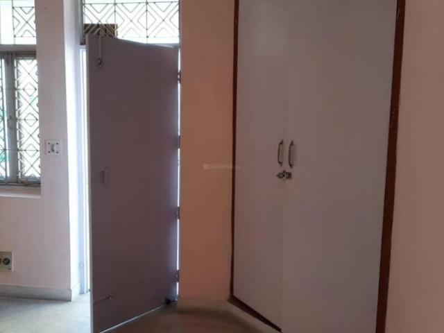 3 BHK Apartment in Sector 6 Dwarka for resale New Delhi. The reference number is 20631143