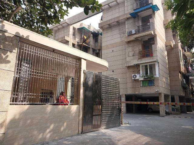 3 BHK Apartment in Sector 6 Dwarka for resale New Delhi. The reference number is 20753077