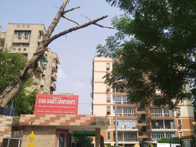 3 BHK Apartment in Sector 6 Dwarka for resale New Delhi. The reference number is 20832648