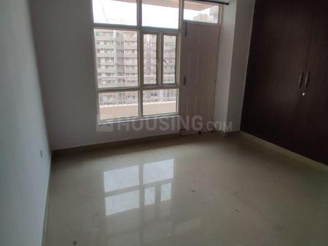 3 BHK Apartment in Sector 74 for rent Noida. The reference number is 5657725