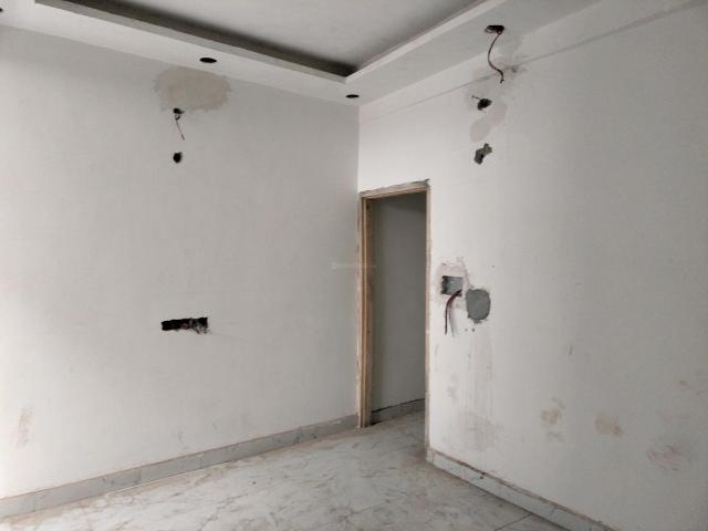 3 BHK Apartment in Sector 74 for resale Noida. The reference number is 18596985