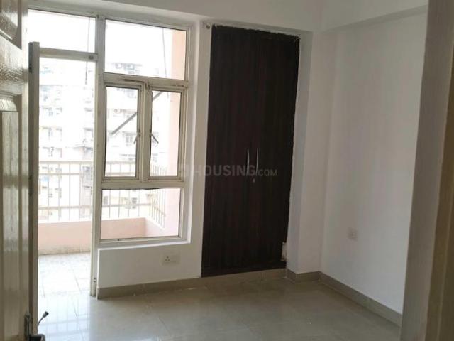 3 BHK Apartment in Sector 74 for resale Noida. The reference number is 19961648