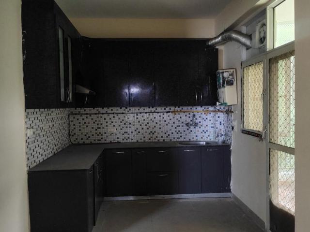 3 BHK Apartment in Sector 75 for rent Noida. The reference number is 19000714