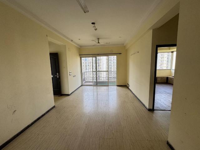3 BHK Apartment in Sector 75 for resale Noida. The reference number is 19980035