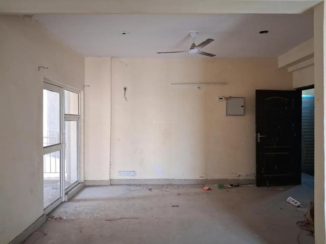3 BHK Apartment in Sector 75 for resale Noida. The reference number is 19291213