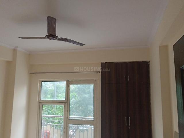 3 BHK Apartment in Sector 75 for resale Noida. The reference number is 20153584