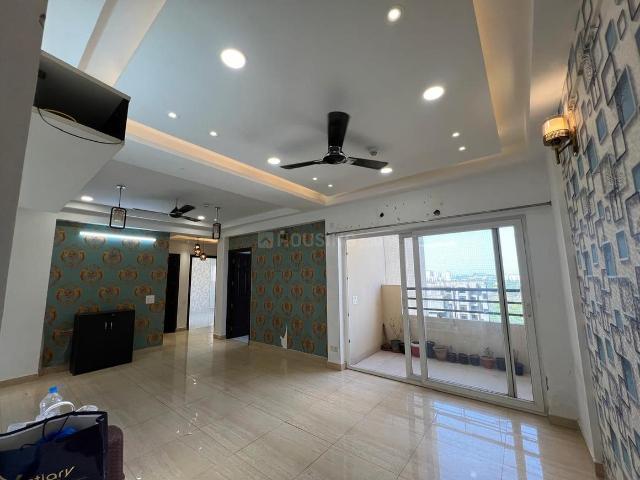 3 BHK Apartment in Sector 75 for resale Noida. The reference number is 20267398