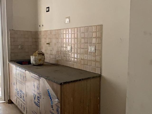 3 BHK Apartment in Sector 76 for rent Noida. The reference number is 17507356