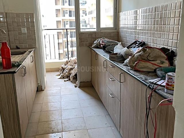 3 BHK Apartment in Sector 76 for rent Noida. The reference number is 18006556