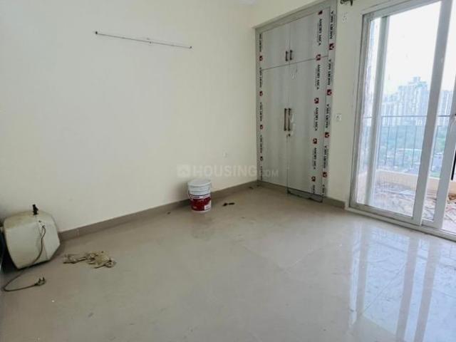 3 BHK Apartment in Sector 76 for rent Noida. The reference number is 18686421