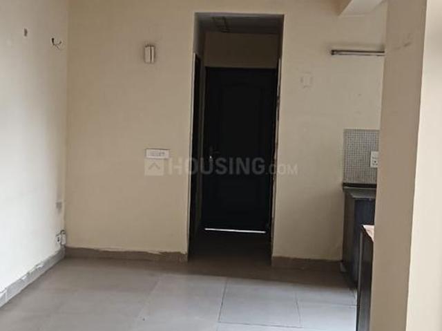 3 BHK Apartment in Sector 76 for rent Noida. The reference number is 19343696
