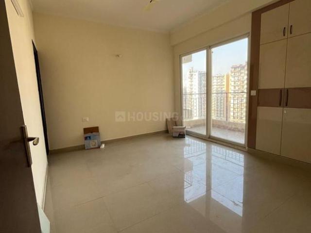 3 BHK Apartment in Sector 76 for rent Noida. The reference number is 19387454