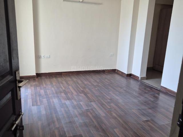 3 BHK Apartment in Sector 76 for rent Noida. The reference number is 20015205