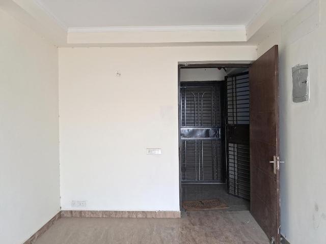 3 BHK Apartment in Sector 76 for rent Noida. The reference number is 20239905