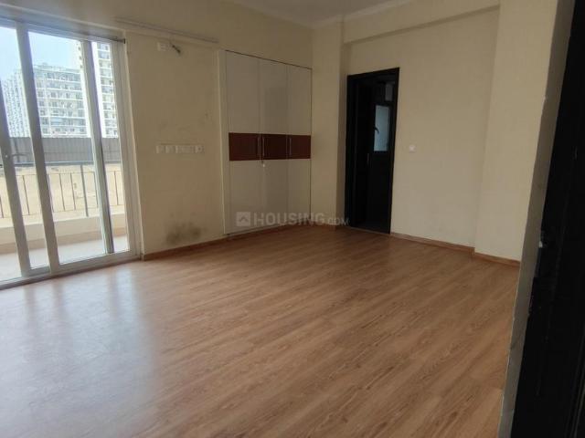 3 BHK Apartment in Sector 76 for rent Noida. The reference number is 20353431
