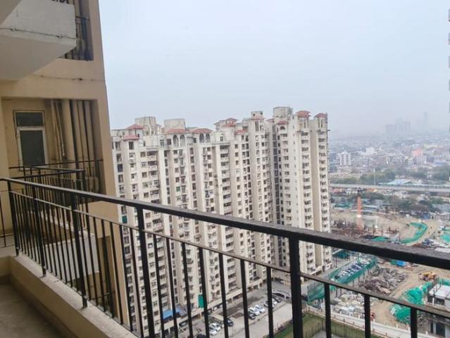 3 BHK Apartment in Sector 76 for rent Noida. The reference number is 20555118