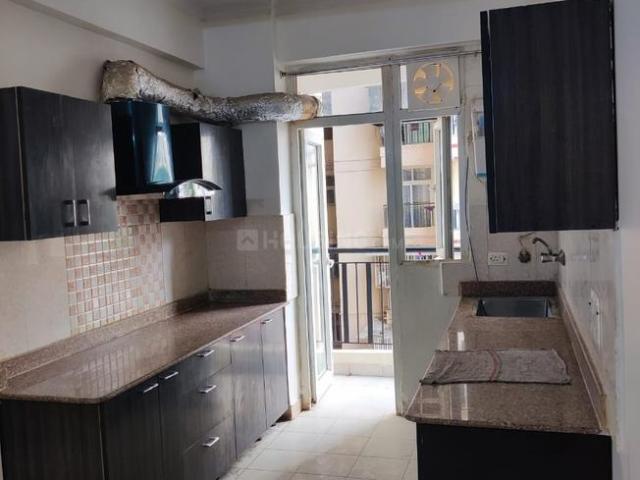 3 BHK Apartment in Sector 76 for rent Noida. The reference number is 20579468