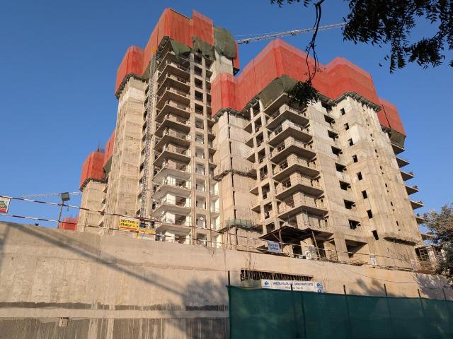 3 BHK Apartment in Sector 76 for resale Gurgaon. The reference number is 19702855