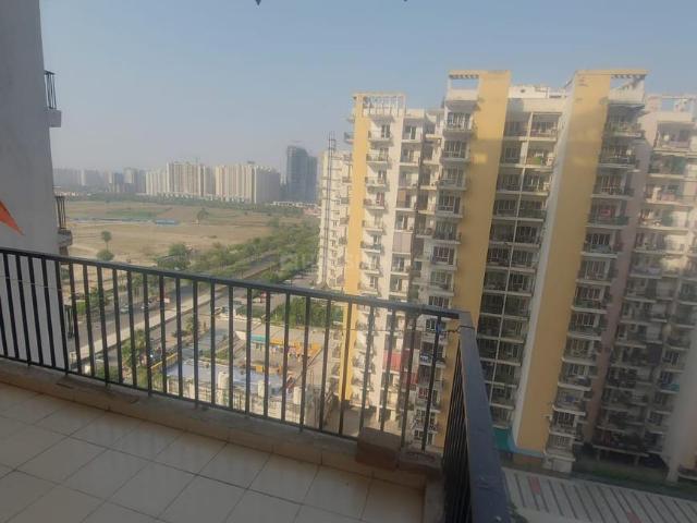 3 BHK Apartment in Sector 76 for resale Noida. The reference number is 17030106