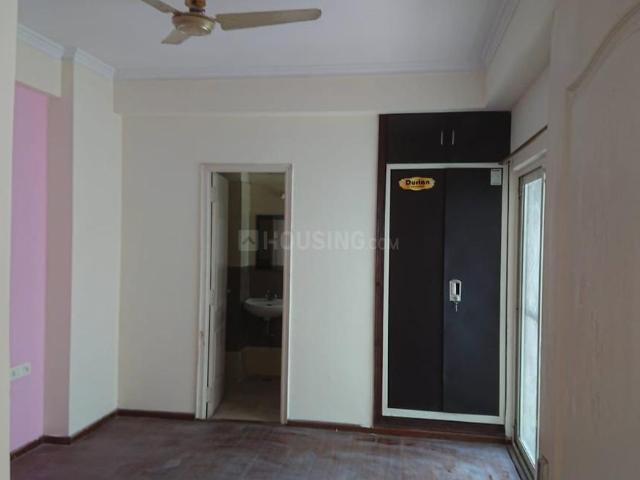 3 BHK Apartment in Sector 76 for resale Noida. The reference number is 17069135