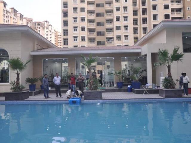 3 BHK Apartment in Sector 76 for resale Noida. The reference number is 19443956