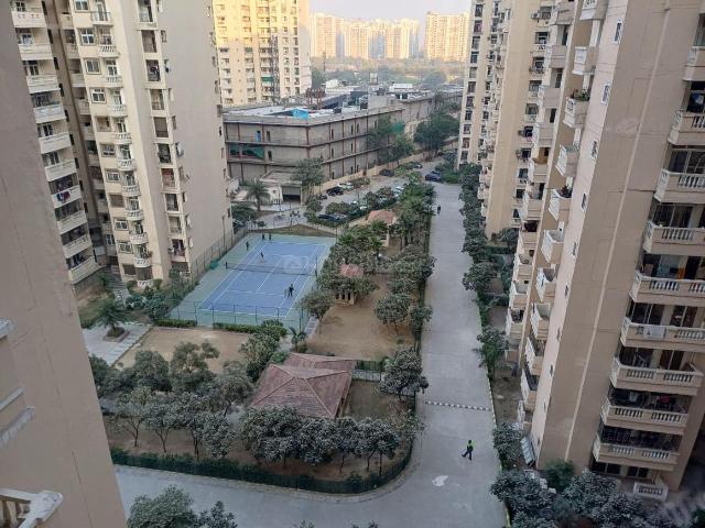 3 BHK Apartment in Sector 76 for resale Noida. The reference number is 19490907